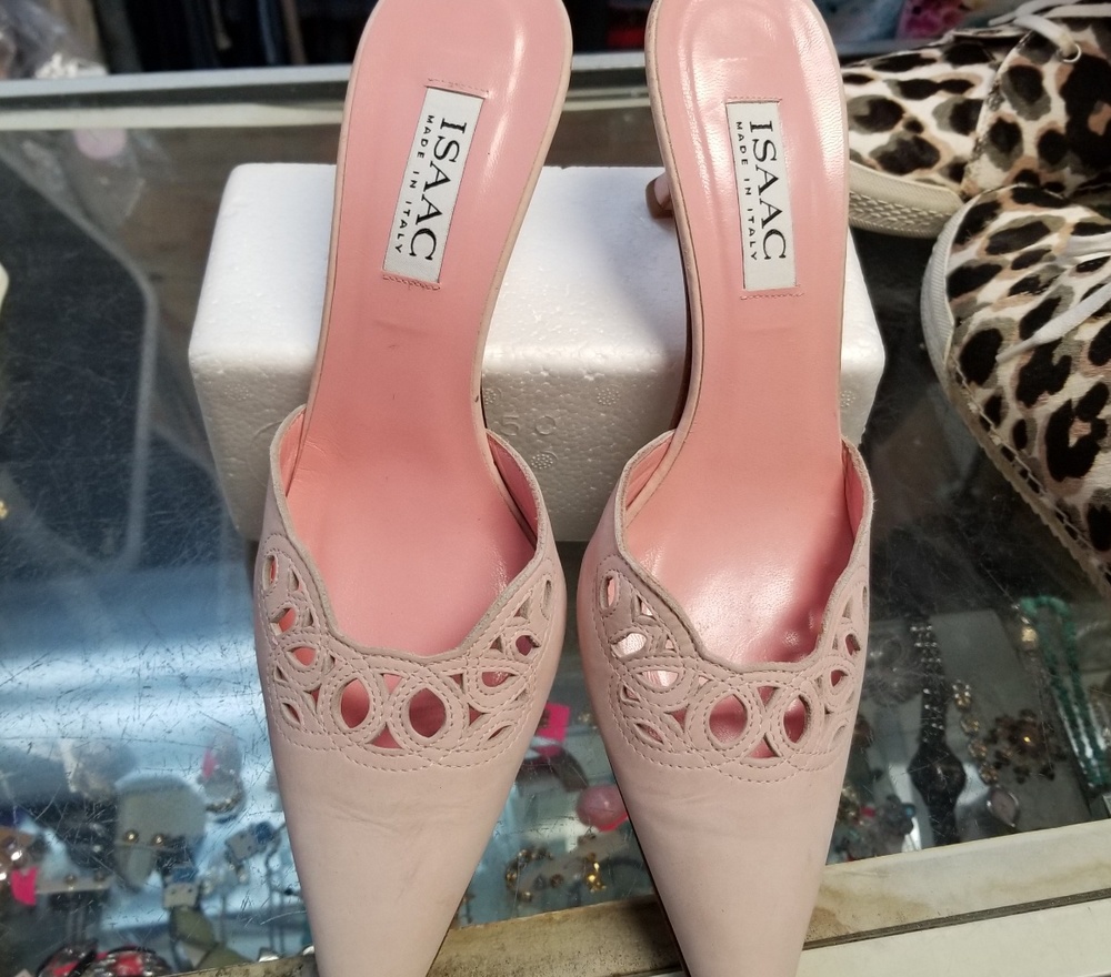 Shoes (sold) - Picture 3 of 3
